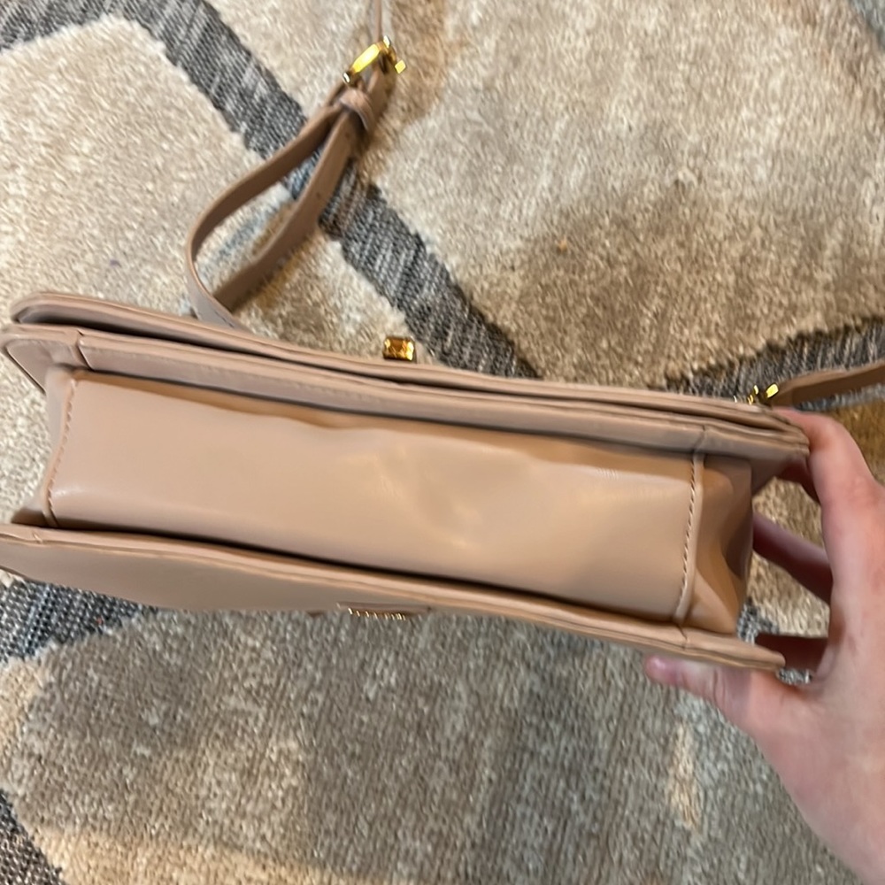 Guess Ruffle Crossbody - Picture 6 of 13